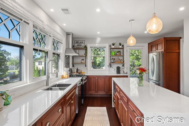 643 Madison Avenue SE, Grand Rapids, MI 49503