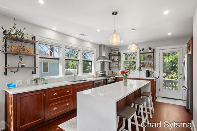 643 Madison Avenue SE, Grand Rapids, MI 49503