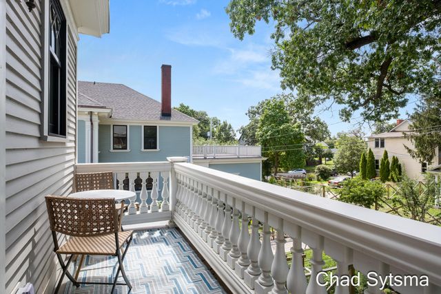 643 Madison Avenue SE, Grand Rapids, MI 49503