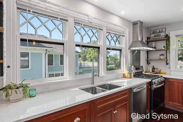 643 Madison Avenue SE, Grand Rapids, MI 49503