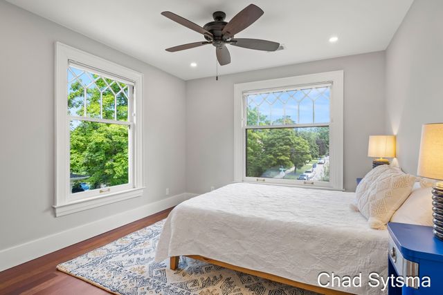 643 Madison Avenue SE, Grand Rapids, MI 49503