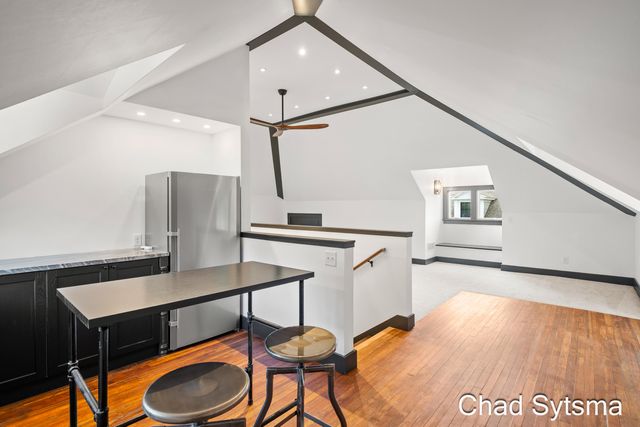 643 Madison Avenue SE, Grand Rapids, MI 49503