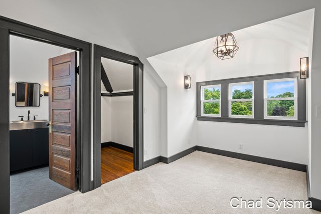 643 Madison Avenue SE, Grand Rapids, MI 49503