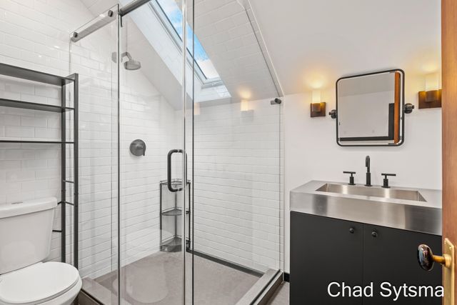 643 Madison Avenue SE, Grand Rapids, MI 49503