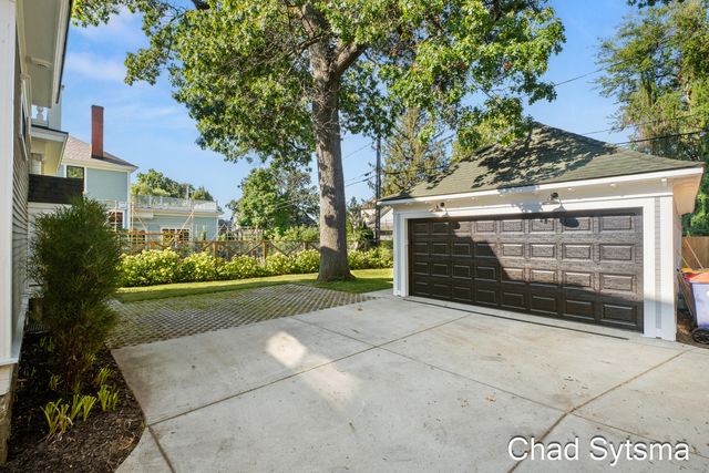 643 Madison Avenue SE, Grand Rapids, MI 49503