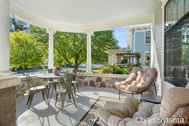 643 Madison Avenue SE, Grand Rapids, MI 49503