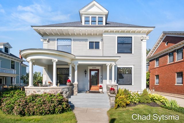 643 Madison Avenue SE, Grand Rapids, MI 49503