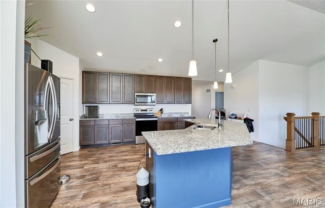 31 Whiteside Estates Drive, Silex, MO 63377