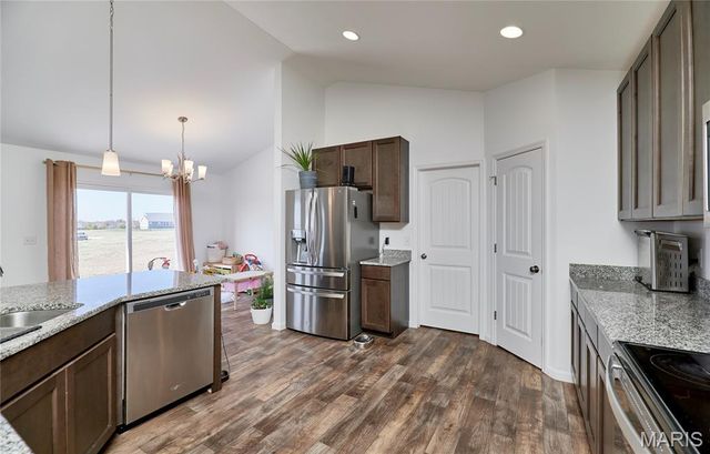 31 Whiteside Estates Drive, Silex, MO 63377