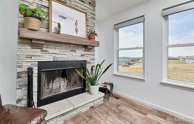 31 Whiteside Estates Drive, Silex, MO 63377