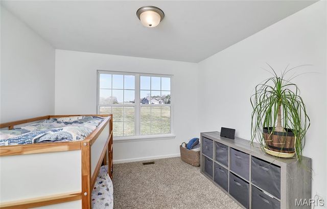 31 Whiteside Estates Drive, Silex, MO 63377