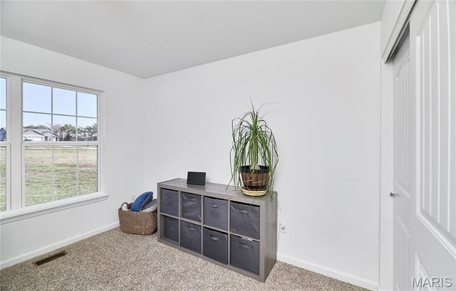 31 Whiteside Estates Drive, Silex, MO 63377