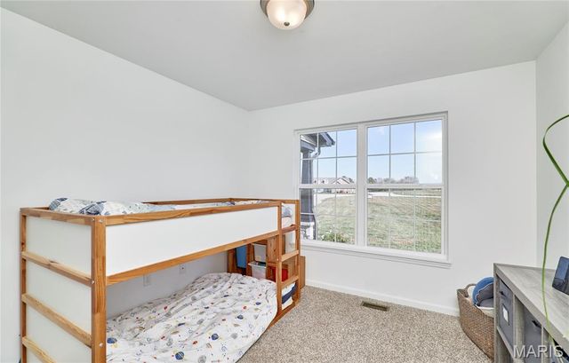 31 Whiteside Estates Drive, Silex, MO 63377