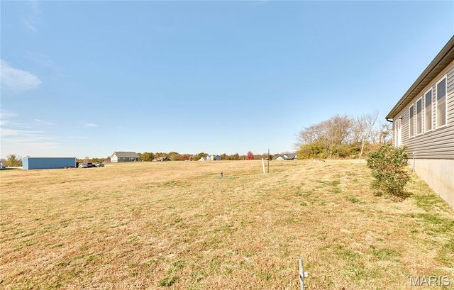 31 Whiteside Estates Drive, Silex, MO 63377