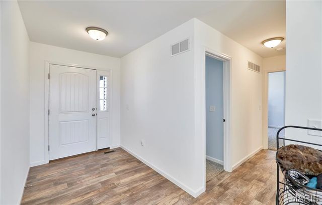 31 Whiteside Estates Drive, Silex, MO 63377