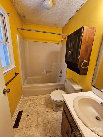 11488 Beagle Street, Midland, NC 28107
