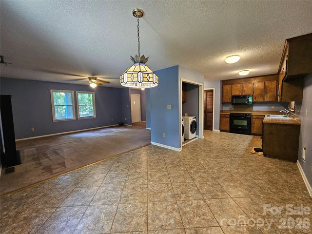 11488 Beagle Street, Midland, NC 28107