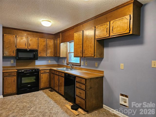11488 Beagle Street, Midland, NC 28107