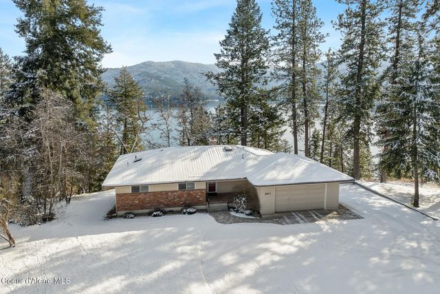 5977 E McMahon Rd, Hayden, ID 83835