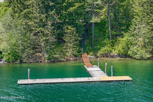 5977 E McMahon Rd, Hayden, ID 83835