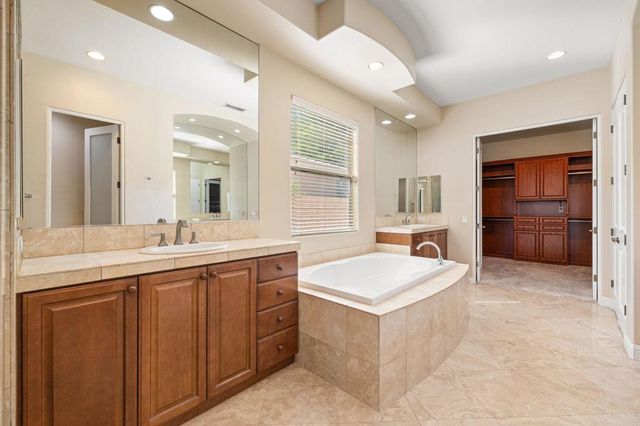 49460 Rancho San Francisquito, La Quinta, CA 92253