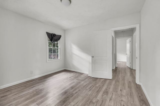 1010 Ridgecrest Dr, Clarksville, TN 37040