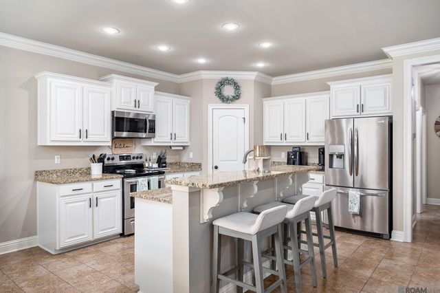 13172 Ellendale Dr, Gonzales, LA 70737