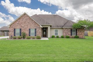 13172 Ellendale Dr, Gonzales, LA 70737