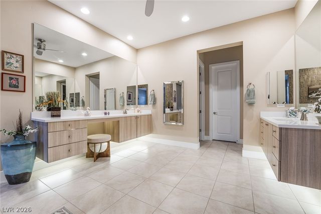 11111 Luna Blanca Drive, Las Vegas, NV 89138