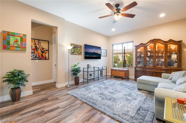 11111 Luna Blanca Drive, Las Vegas, NV 89138