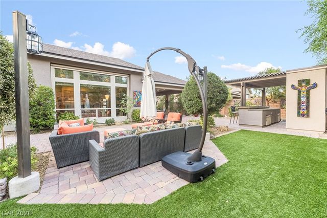 11111 Luna Blanca Drive, Las Vegas, NV 89138