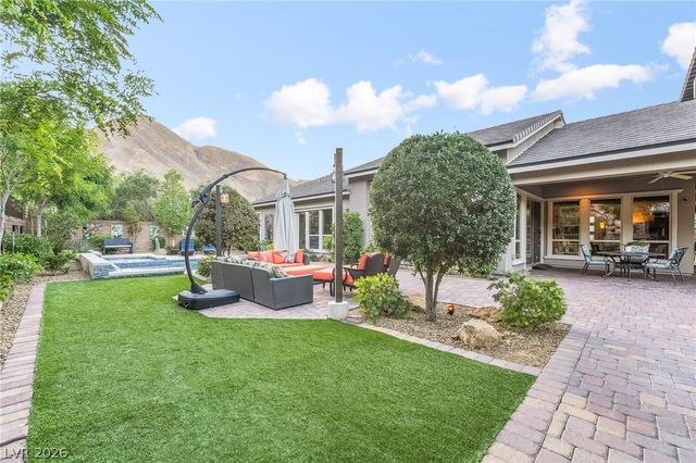 11111 Luna Blanca Drive, Las Vegas, NV 89138