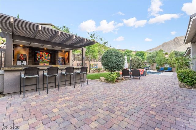 11111 Luna Blanca Drive, Las Vegas, NV 89138