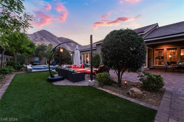 11111 Luna Blanca Drive, Las Vegas, NV 89138