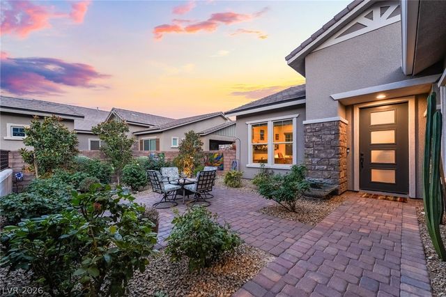 11111 Luna Blanca Drive, Las Vegas, NV 89138