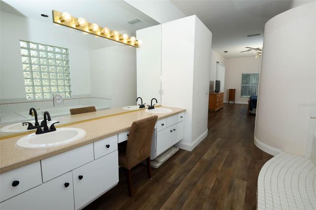 206 WINDING OAKS LANE, Oviedo, FL 32765