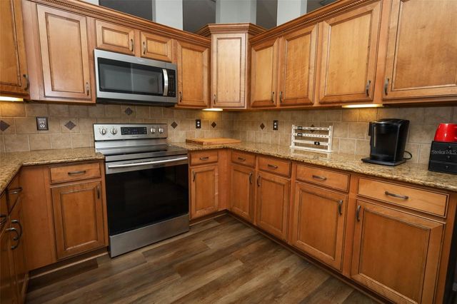 206 WINDING OAKS LANE, Oviedo, FL 32765