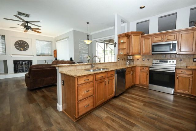 206 WINDING OAKS LANE, Oviedo, FL 32765