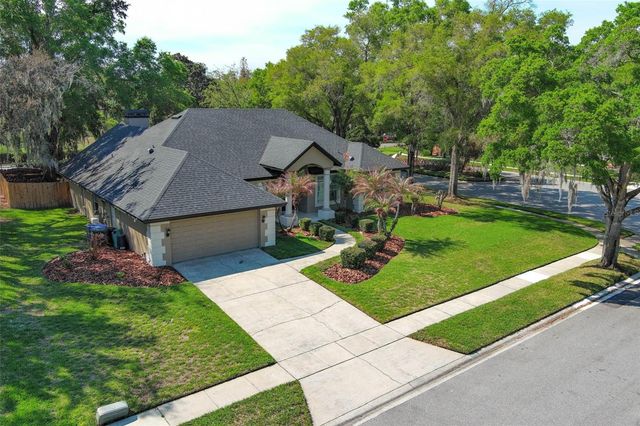 206 WINDING OAKS LANE, Oviedo, FL 32765
