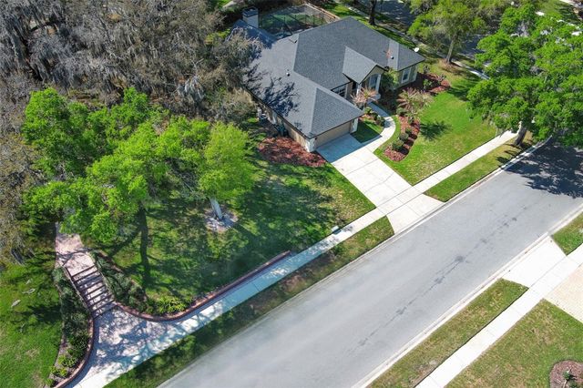 206 WINDING OAKS LANE, Oviedo, FL 32765