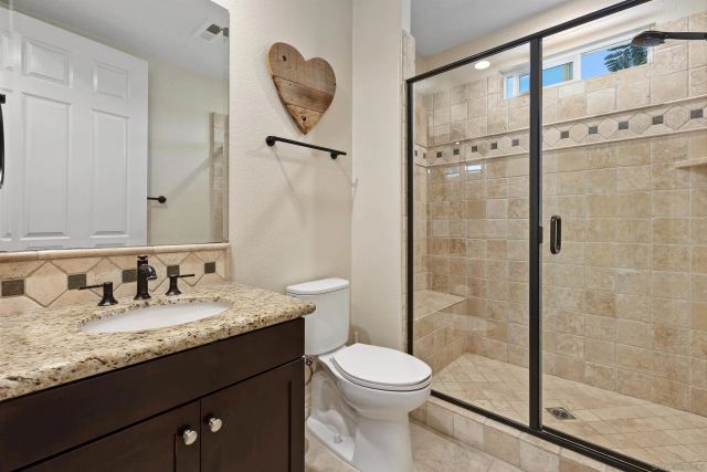 365 Charles Swisher Ct, Fallbrook, CA 92028