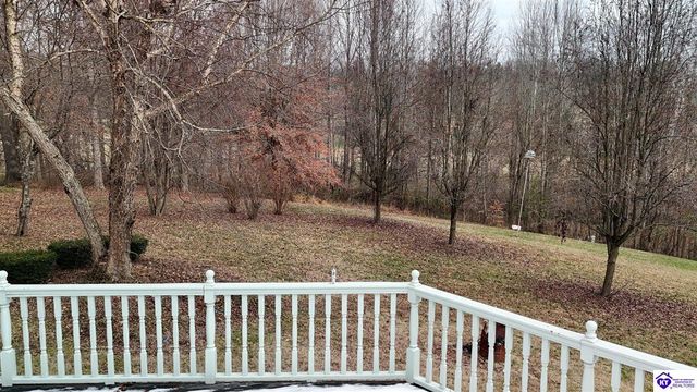 907 Spyglass Circle, Vine Grove, KY 40175