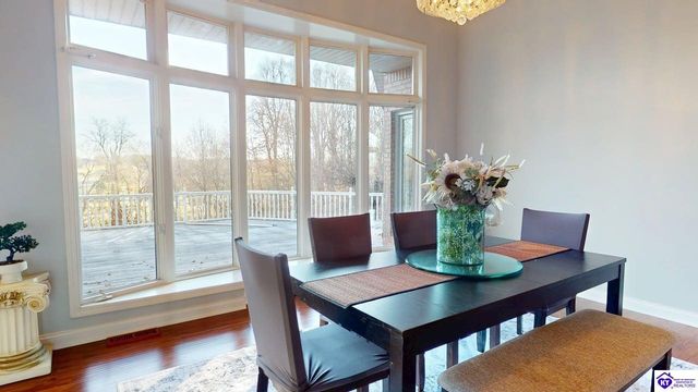 907 Spyglass Circle, Vine Grove, KY 40175