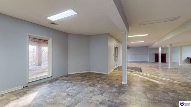 907 Spyglass Circle, Vine Grove, KY 40175