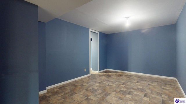 907 Spyglass Circle, Vine Grove, KY 40175