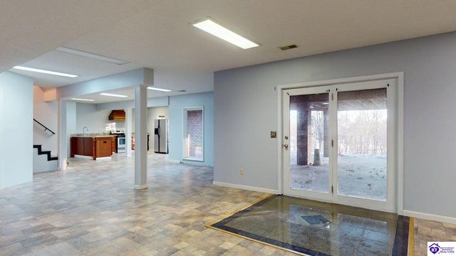 907 Spyglass Circle, Vine Grove, KY 40175