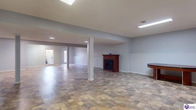 907 Spyglass Circle, Vine Grove, KY 40175