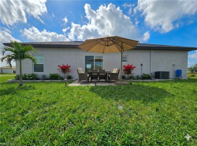 1056 Kanuga ST E, Lehigh Acres, FL 33974