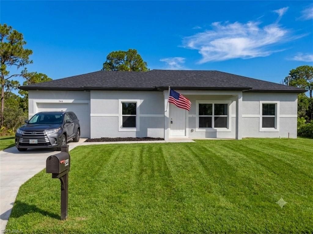 1056 Kanuga ST E, Lehigh Acres, FL 33974