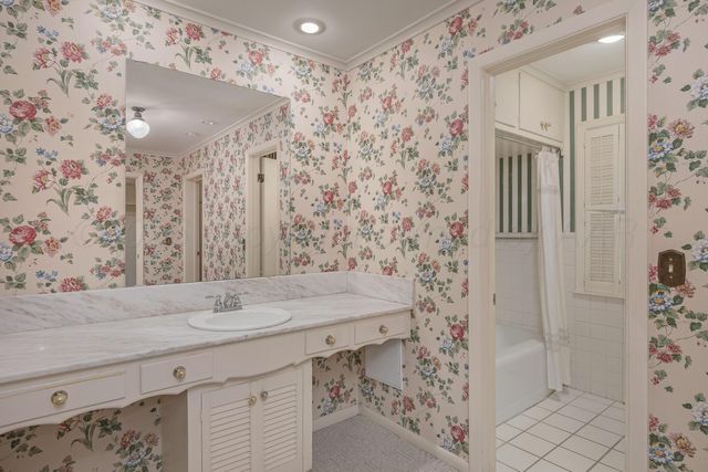 1213 S BRYAN Street, Amarillo, TX 79102